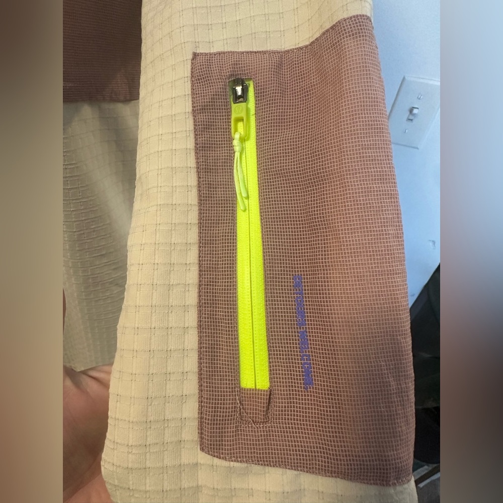 Lululemon Shacket - Picture 6 of 10